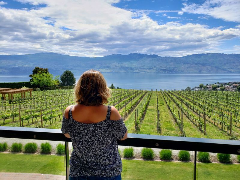 The Pros and Cons of Living in Kelowna, BC: A Local’s Guide